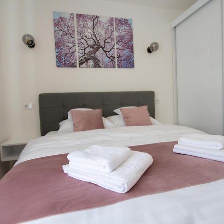 Iggy Premium Apartment Hunedoara Exterior foto