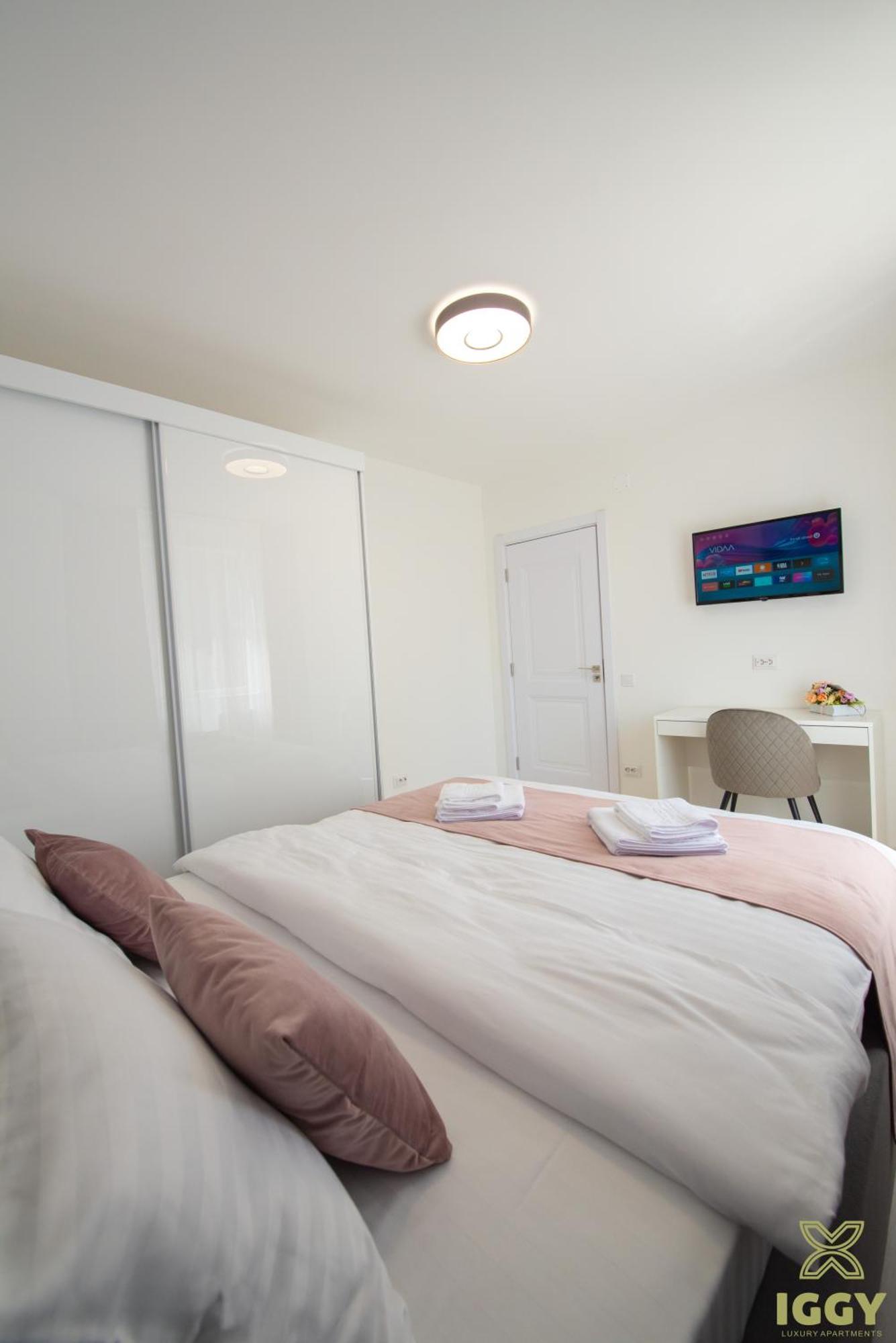 Iggy Premium Apartment Hunedoara Exterior foto